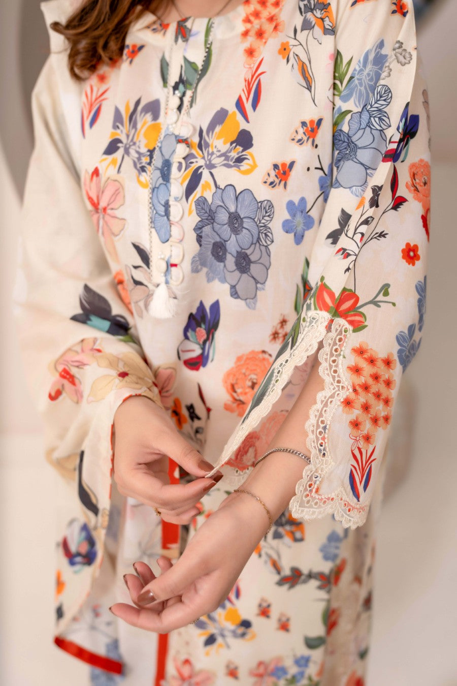 EMBROIDERED PRINTED LAWN 3PC SUIT