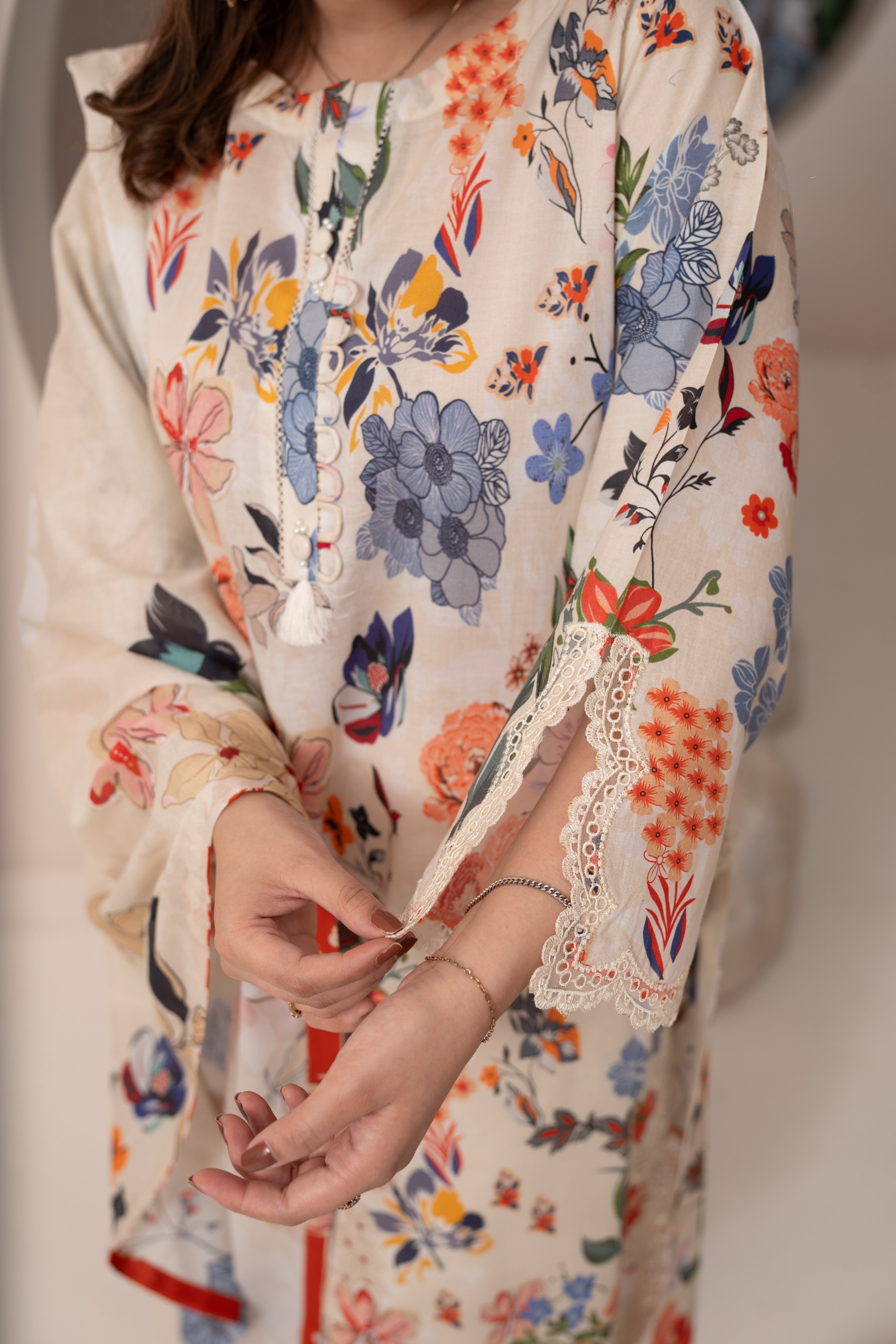 EMBROIDERED PRINTED LAWN 3PC SUIT