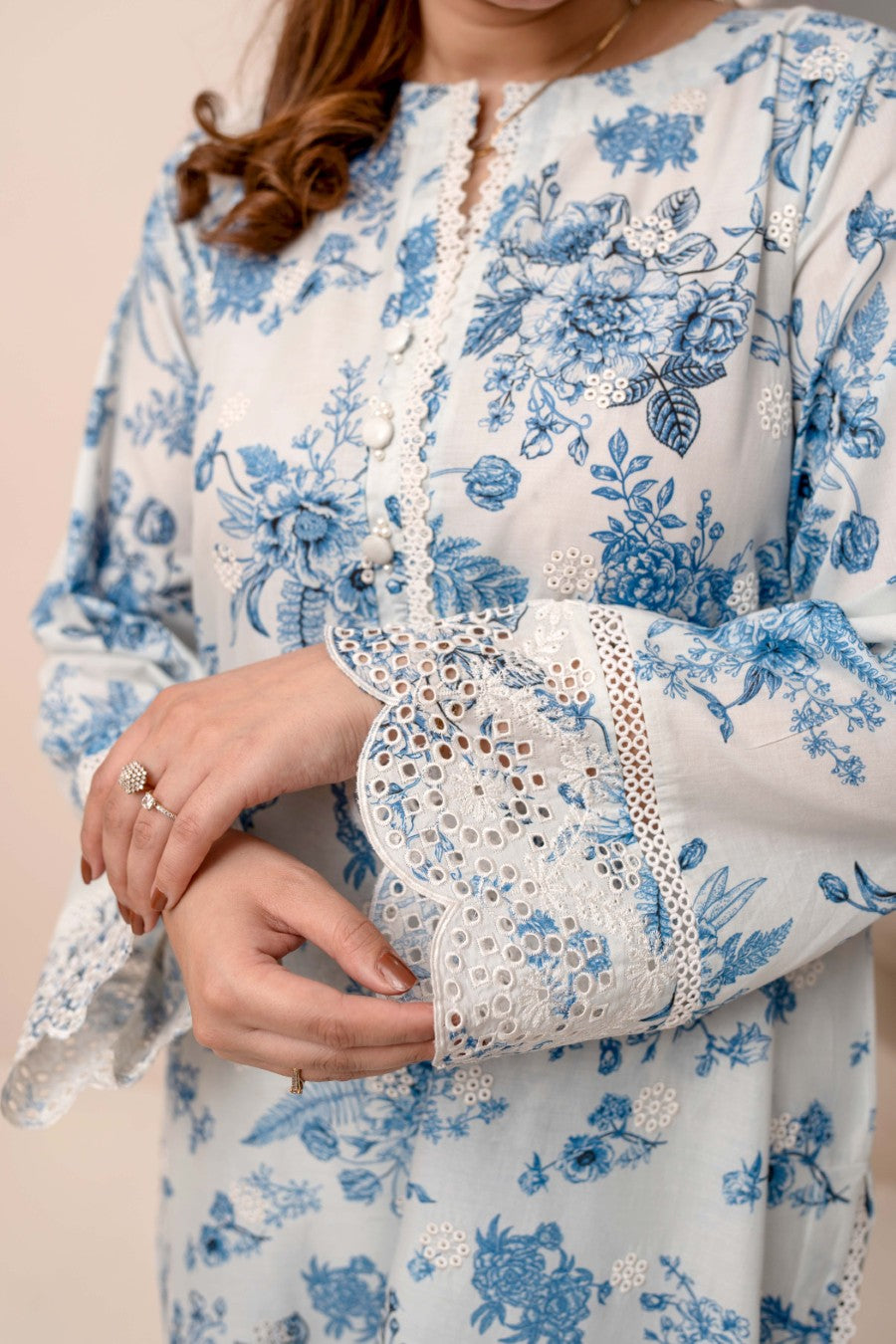 EMBROIDERED PRINTED LAWN 3PC SUIT