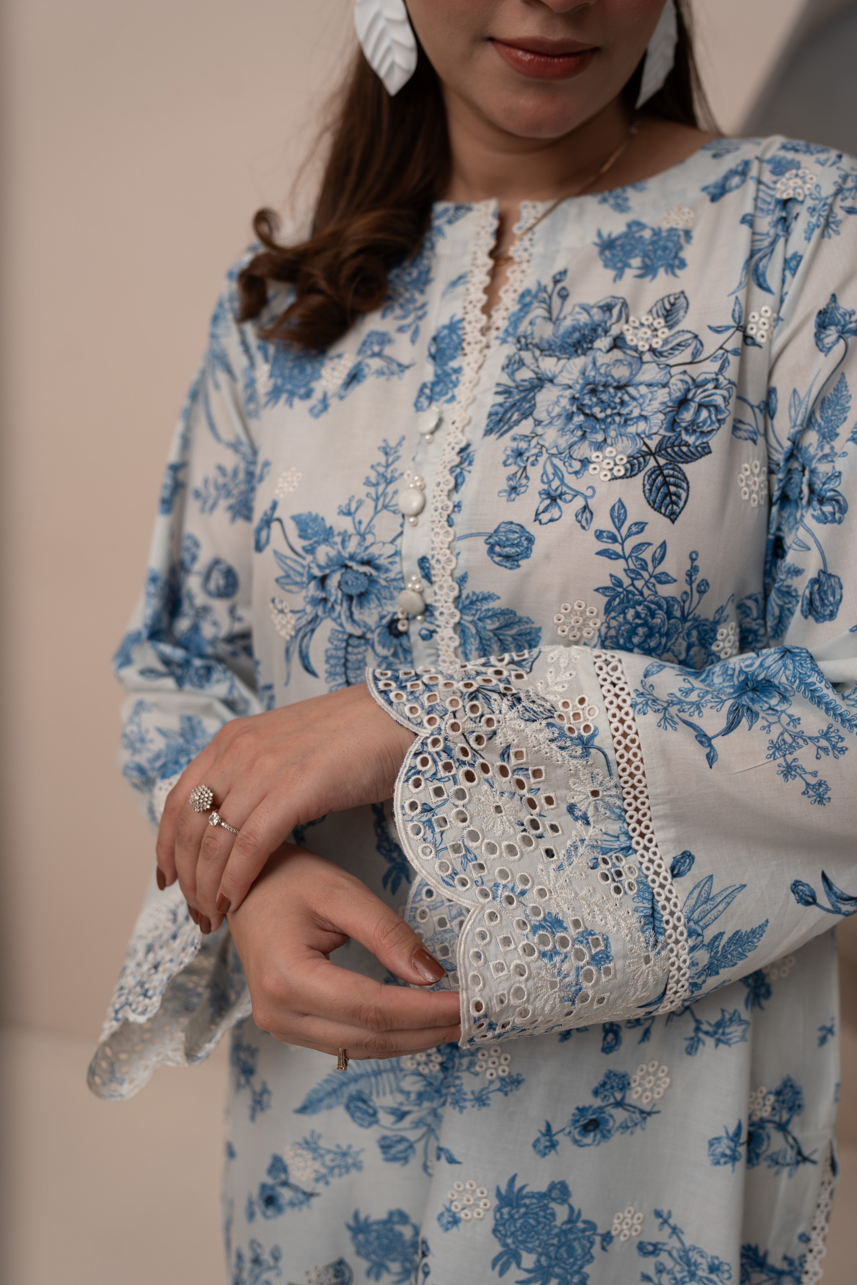 EMBROIDERED PRINTED LAWN 3PC SUIT