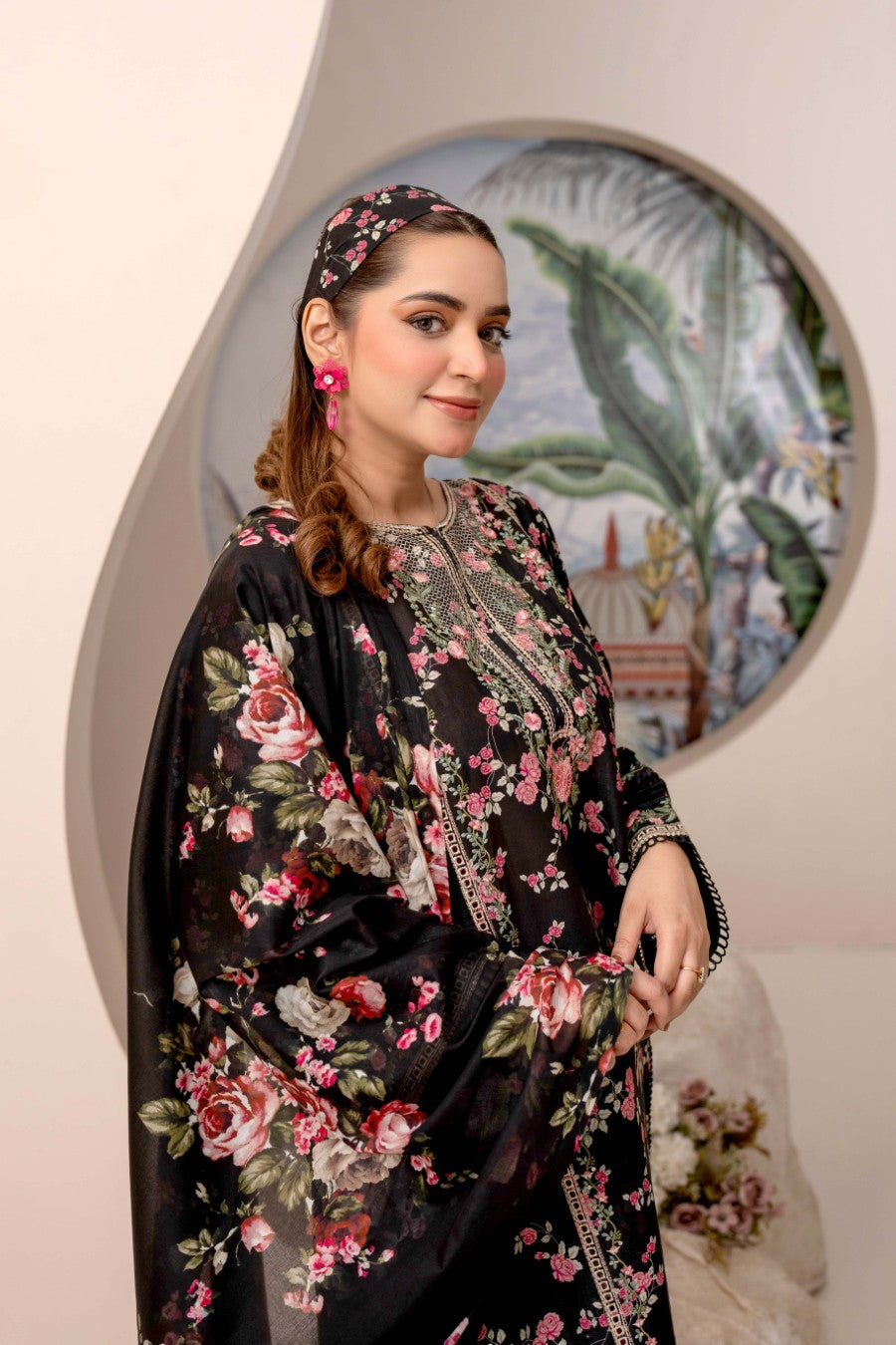 EMBROIDERED PRINTED LAWN 3PC SUIT