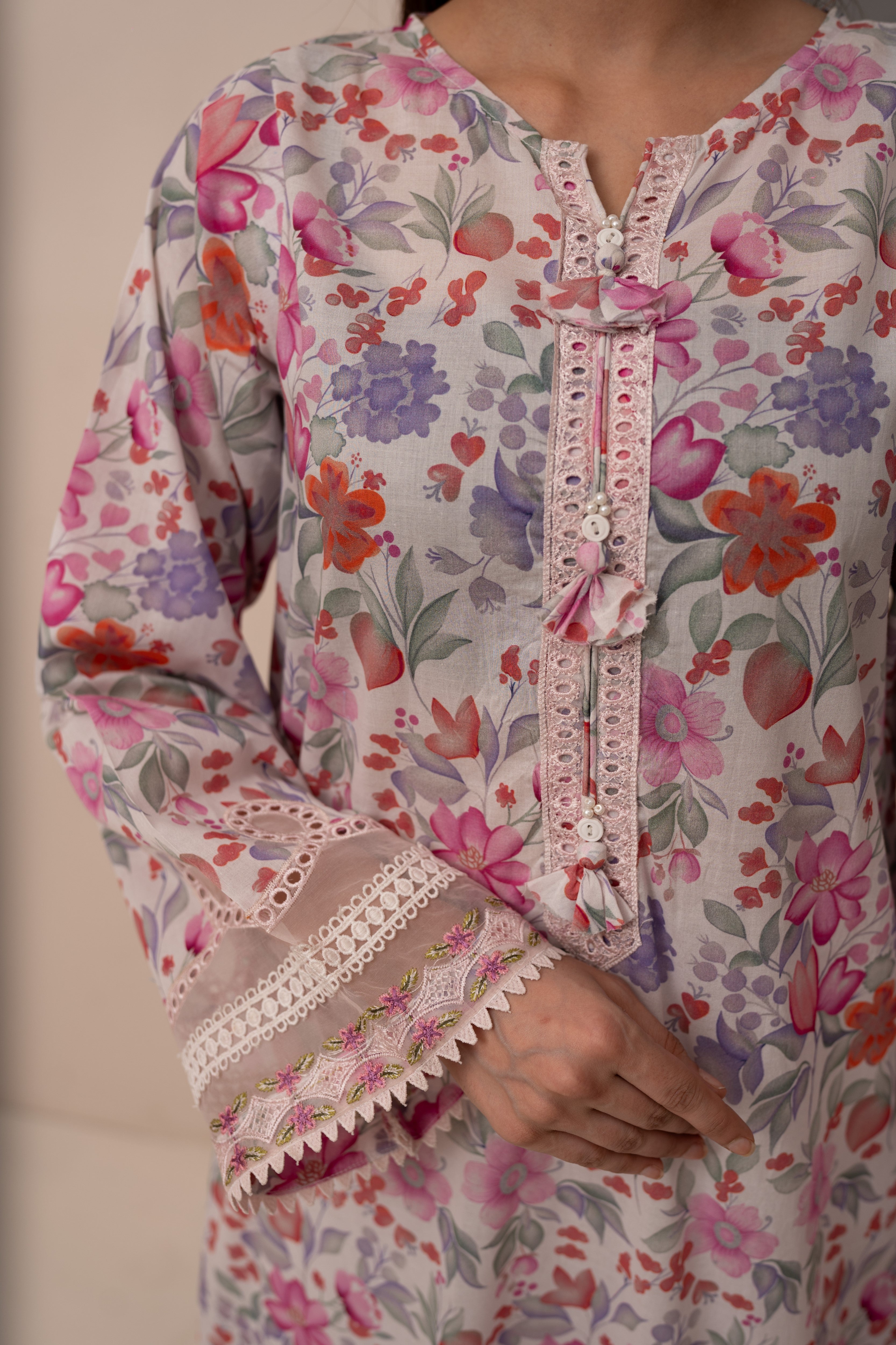 EMBROIDERED PRINTED LAWN 3PC SUIT