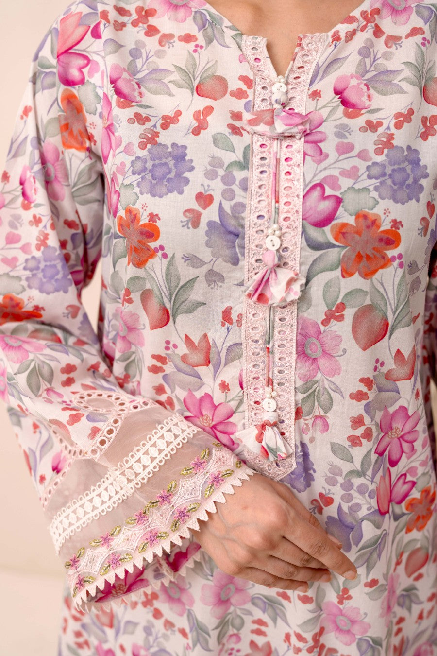 EMBROIDERED PRINTED LAWN 3PC SUIT