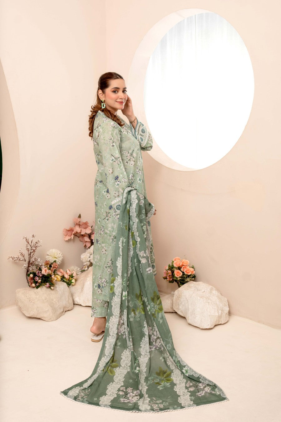 EMBROIDERED PRINTED LAWN 3PC SUIT
