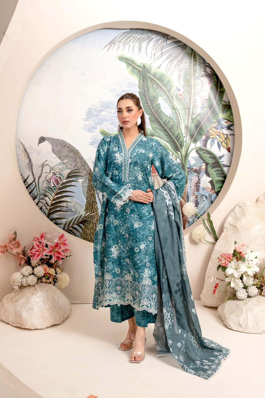 EMBROIDERED PRINTED LAWN 3PC SUIT