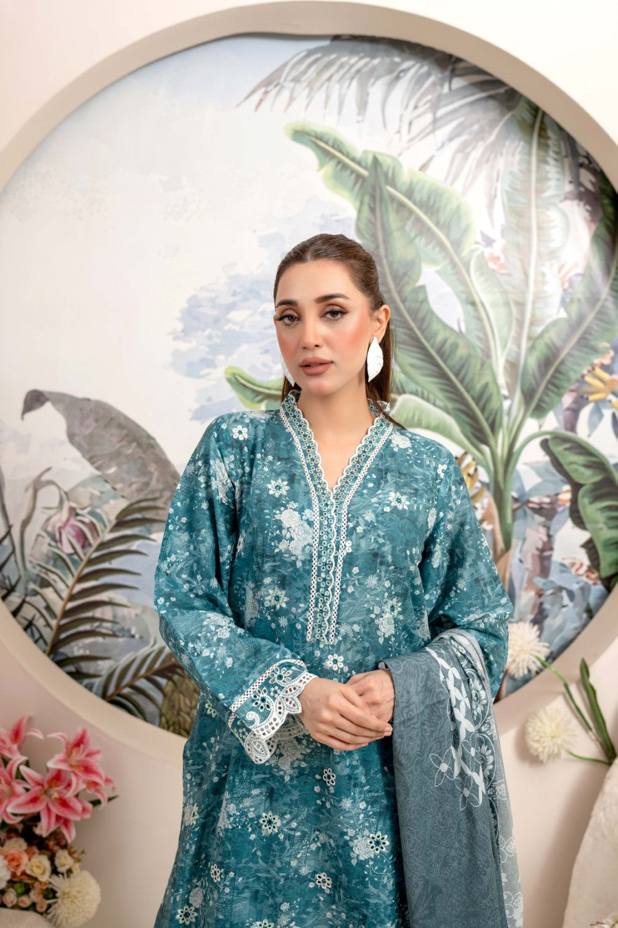 EMBROIDERED PRINTED LAWN 3PC SUIT