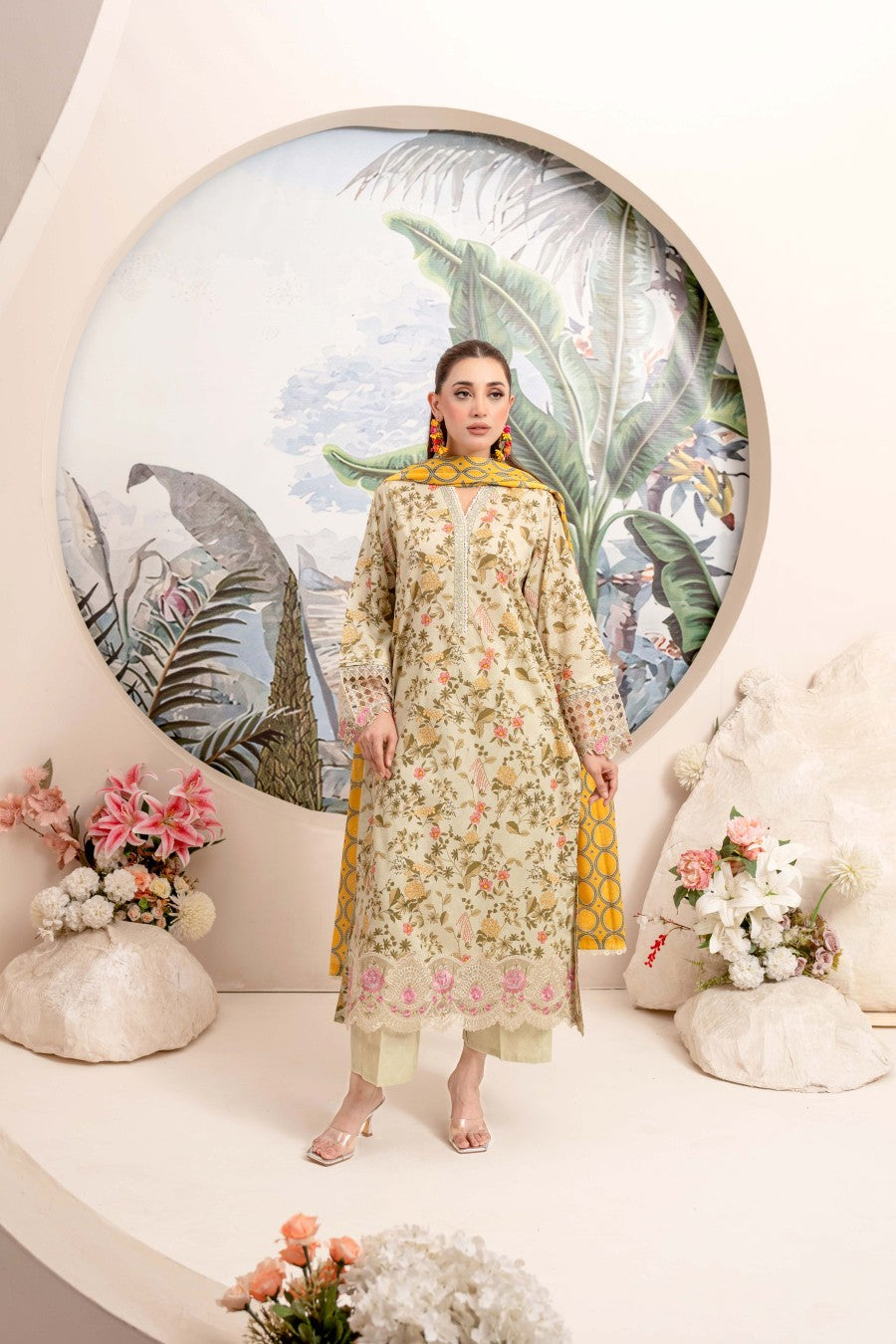 EMBROIDERED PRINTED LAWN 3PC SUIT