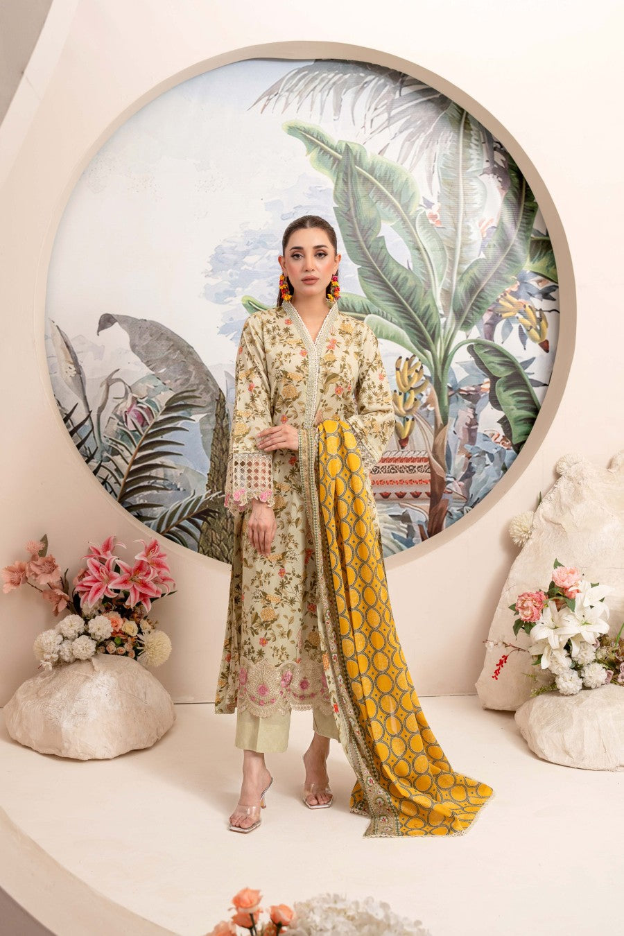 EMBROIDERED PRINTED LAWN 3PC SUIT