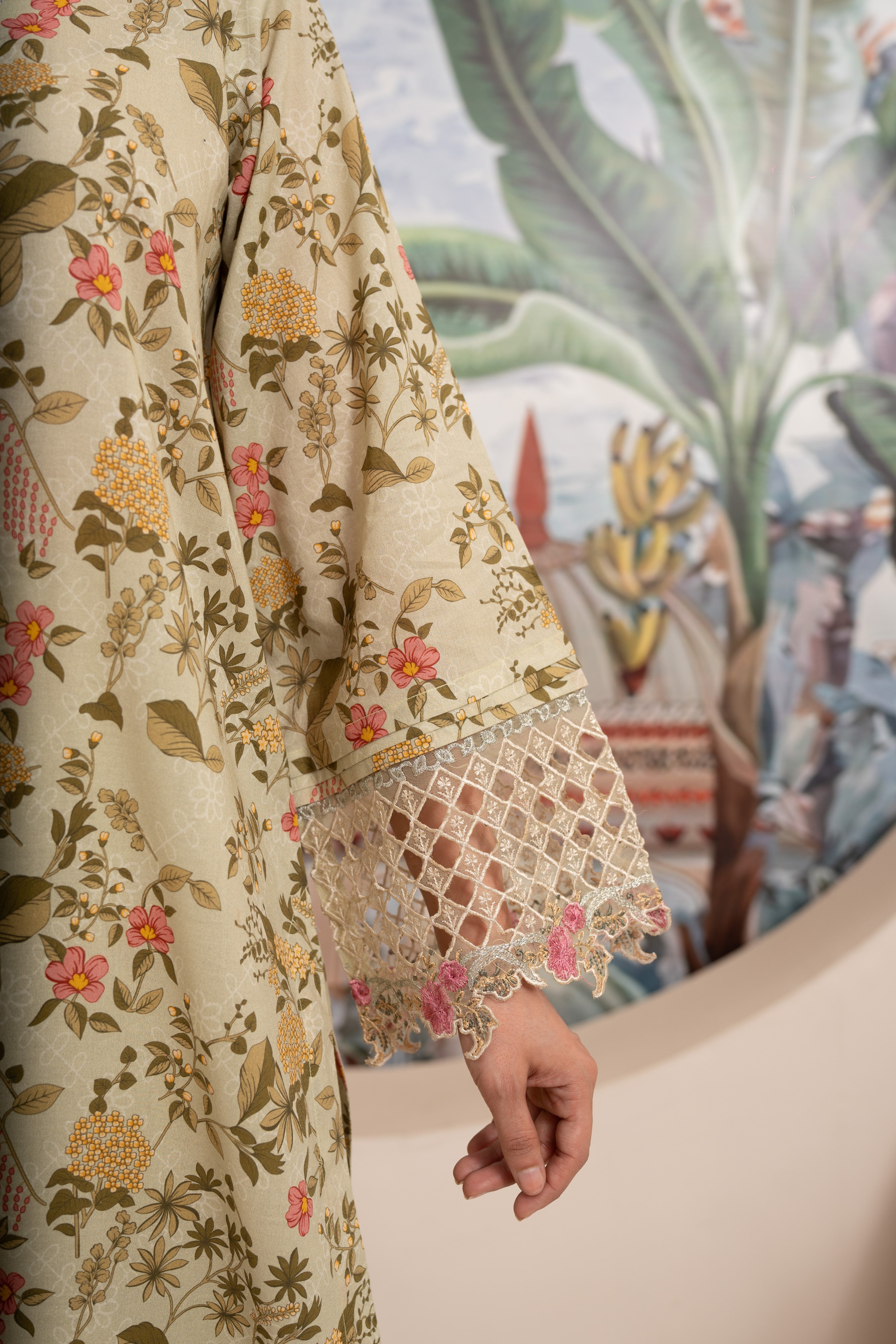EMBROIDERED PRINTED LAWN 3PC SUIT