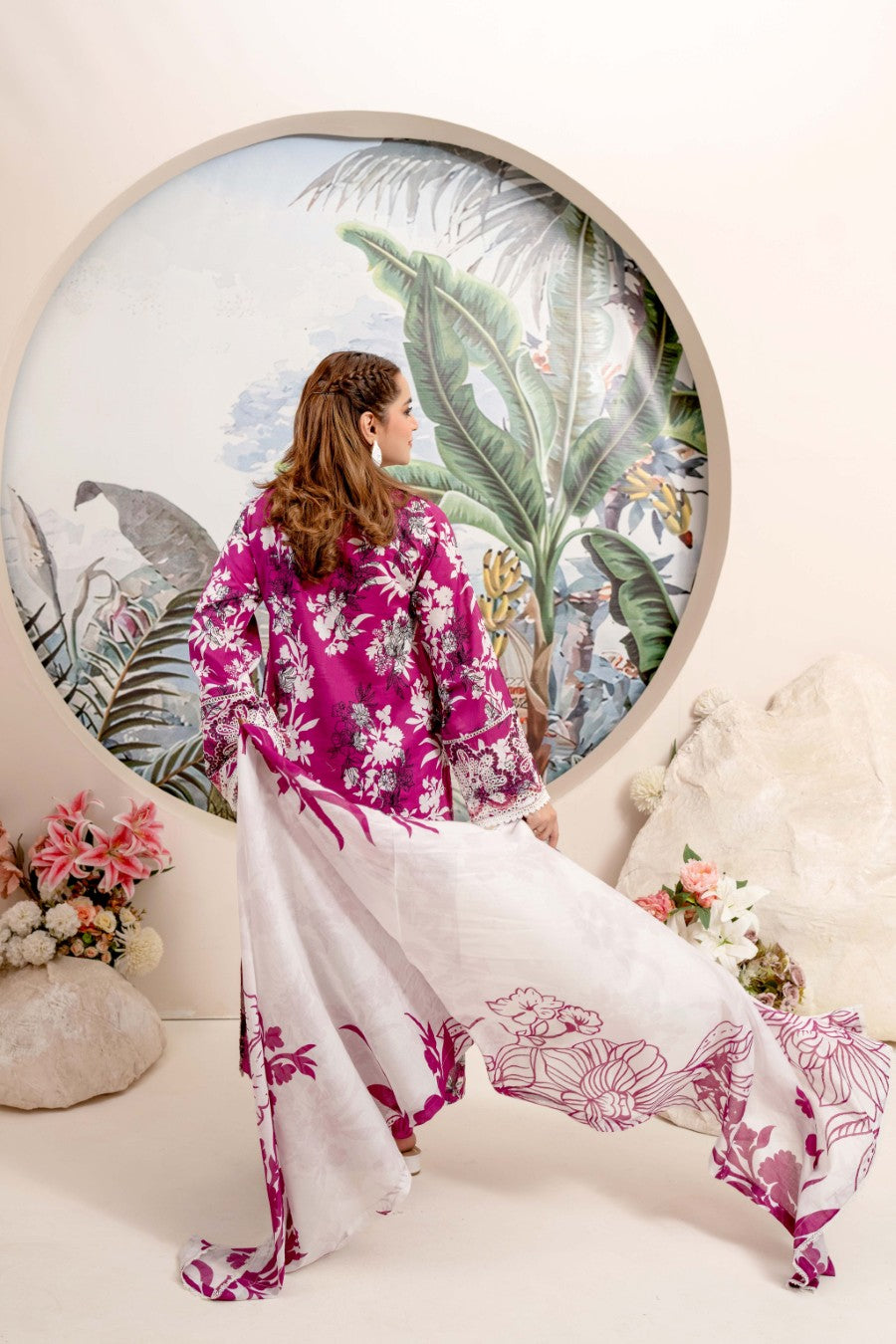 EMBROIDERED PRINTED LAWN 3PC SUIT