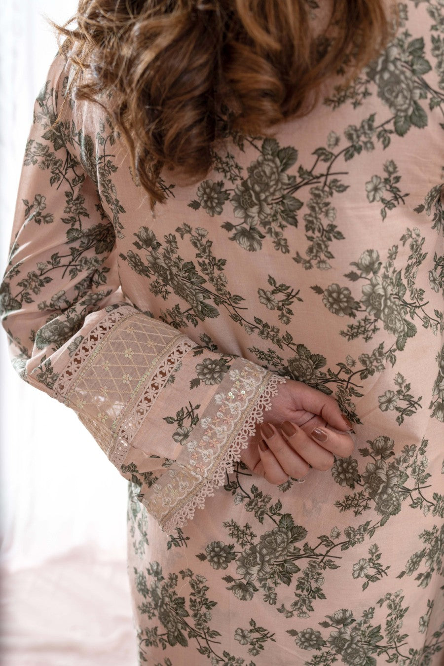 EMBROIDERED PRINTED LAWN 3PC SUIT
