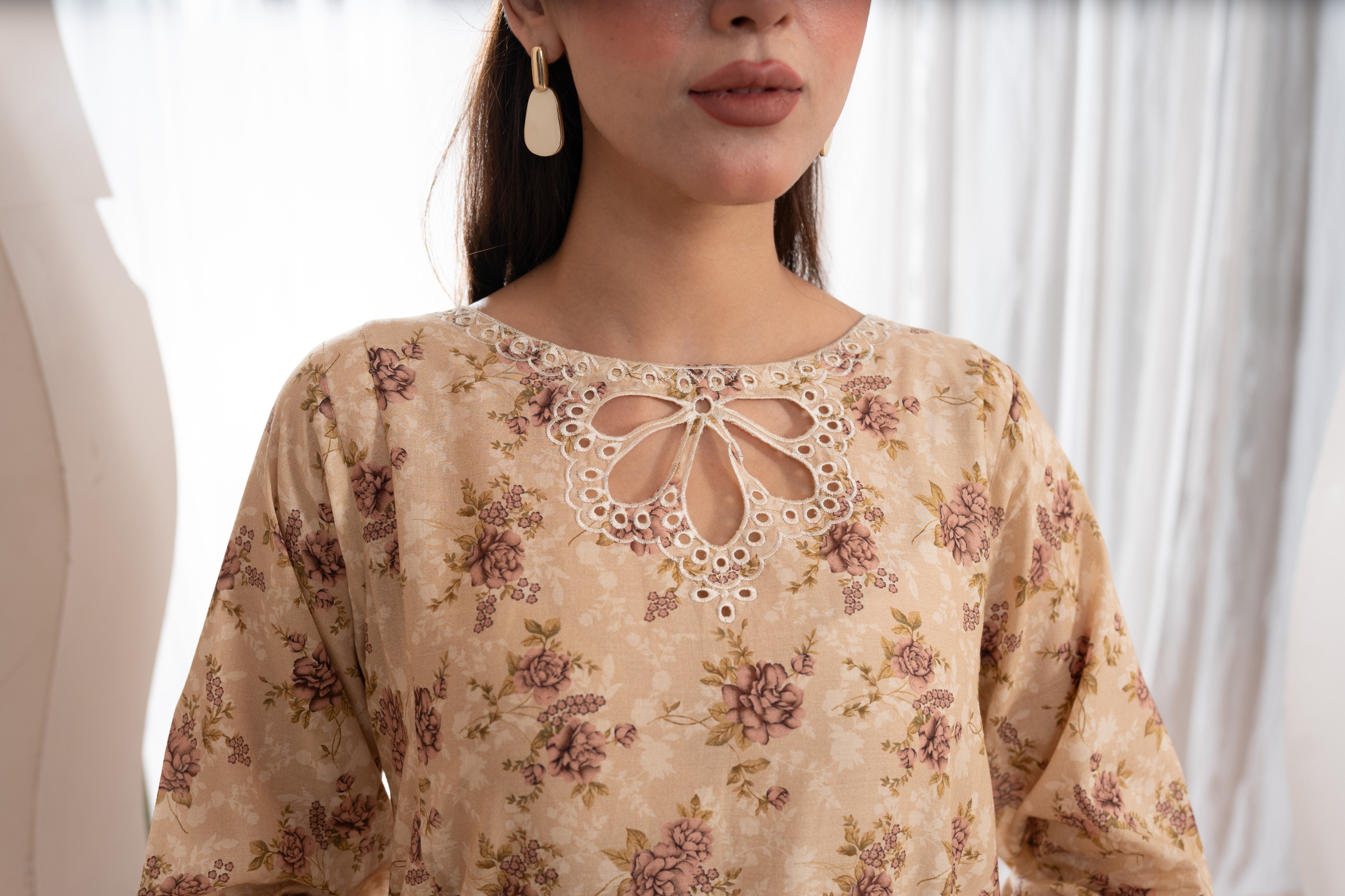 EMBROIDERED PRINTED LAWN 3PC SUIT