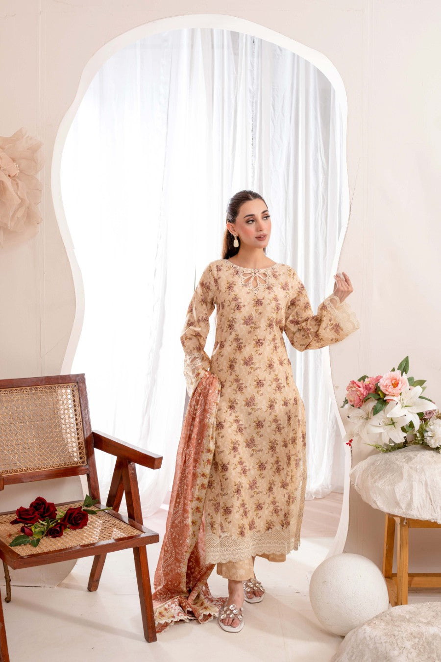 EMBROIDERED PRINTED LAWN 3PC SUIT