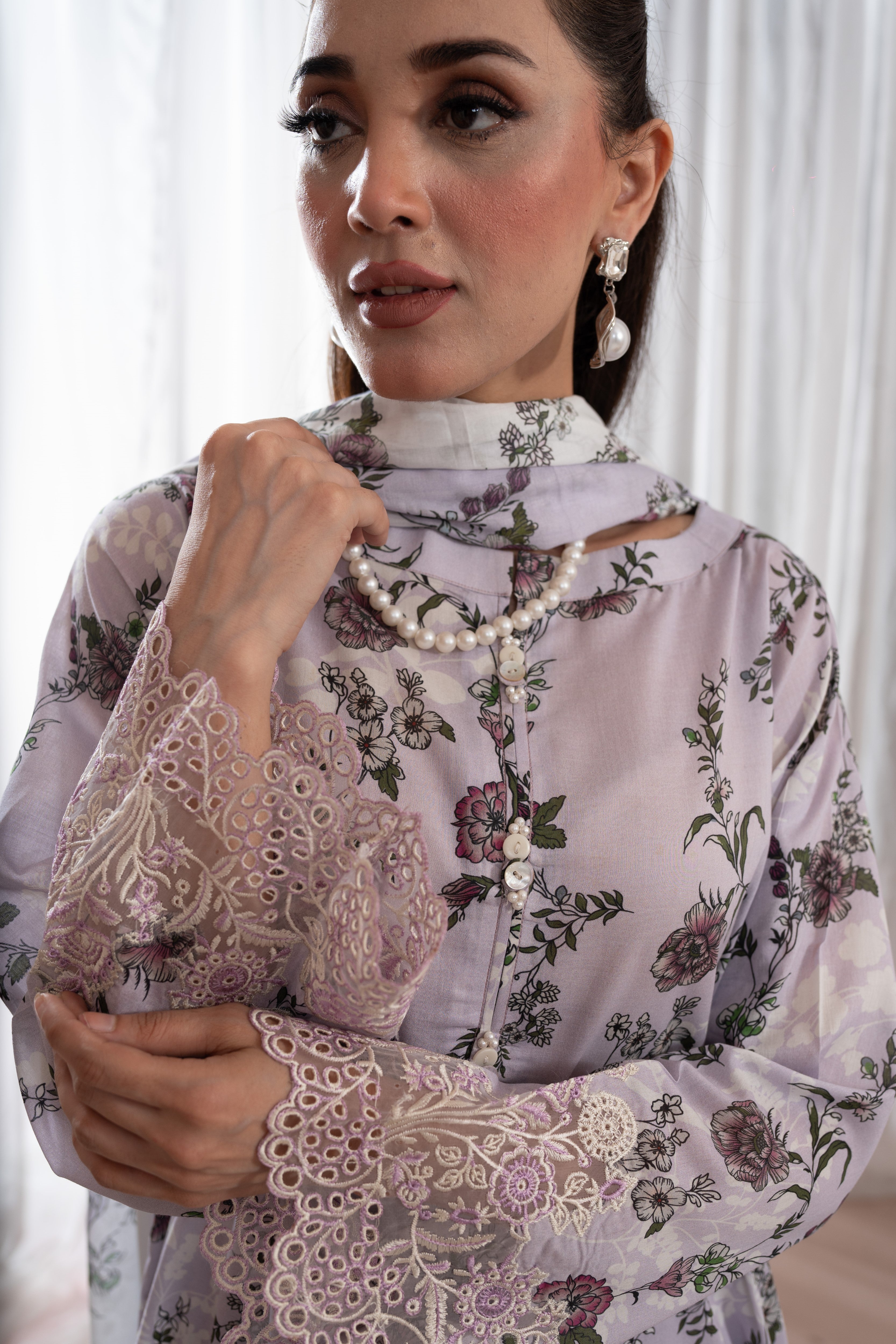EMBROIDERED PRINTED LAWN 3PC SUIT